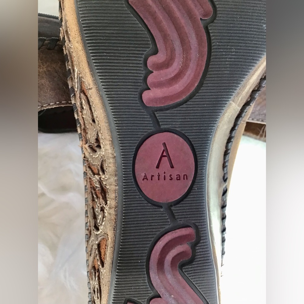 Clarks Artisan Brown Leather Ballet Flats Carved Wedge Heel Size 8 Boho Comfort - Picture 13 of 13